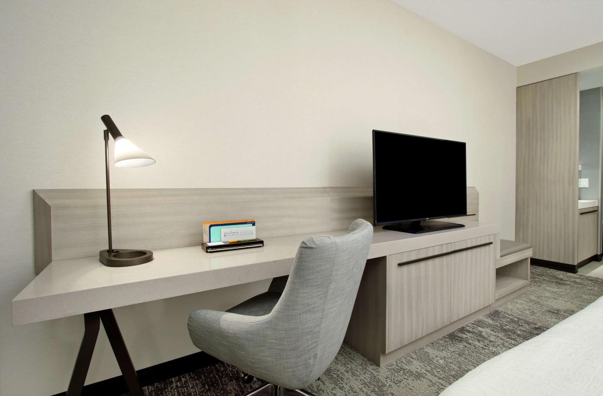 Hilton Garden Inn Columbus-University Area Buitenkant foto